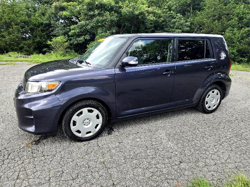 Scion xB Base 4D Wagon 2012 Scion xB Base 4D Wagon 2012