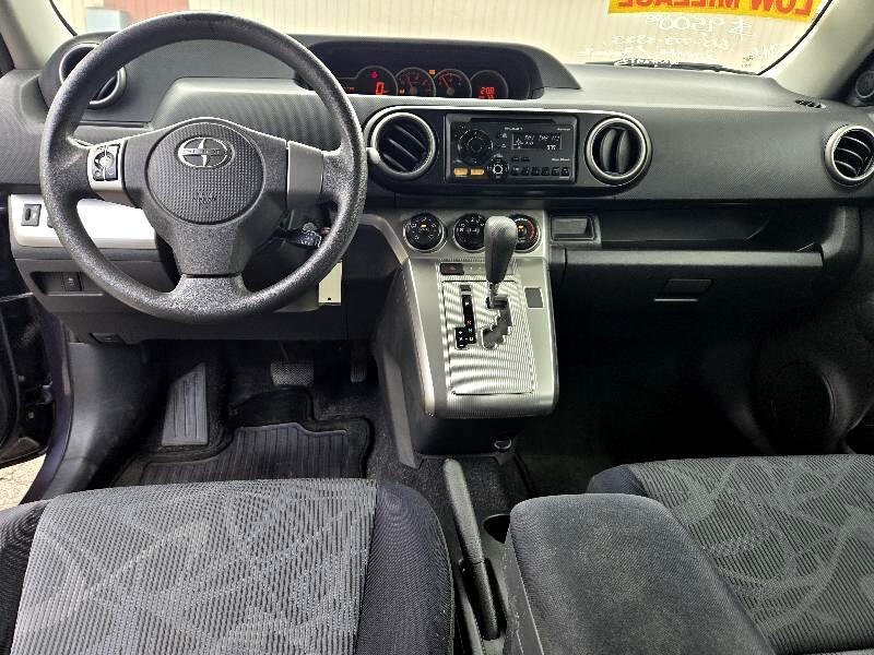 Scion xB Base 4D Wagon 2012 Scion xB Base 4D Wagon 2012