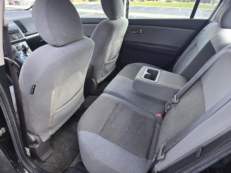 Nissan Sentra 2.0 SR 2010 Nissan Sentra 2.0 SR 2010