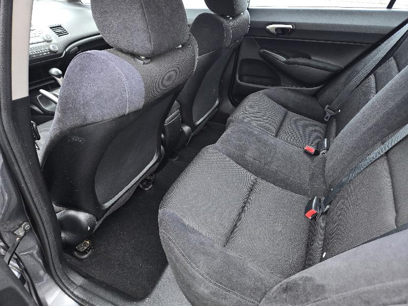 Honda Civic LX-S Sedan 5-Speed AT 2011