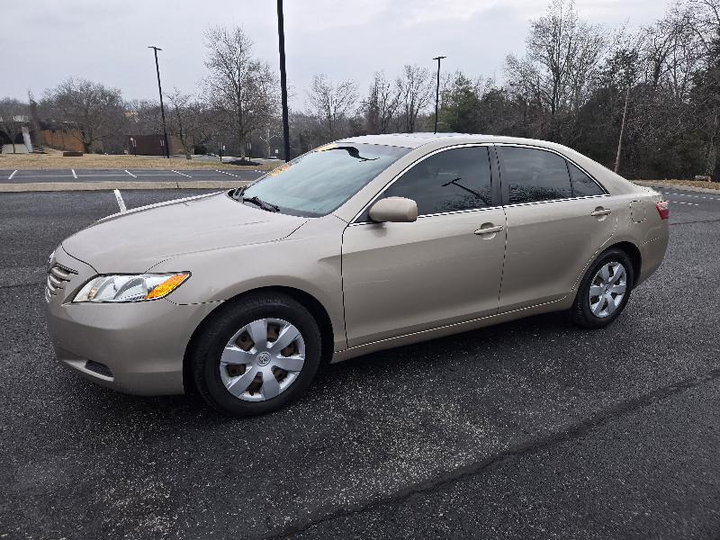Toyota Camry LE 5-Spd AT 2009