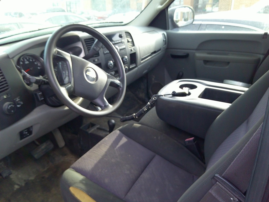 Chevrolet Silverado 3500HD 4WD Reg Cab 133.7" Work Truck 2013