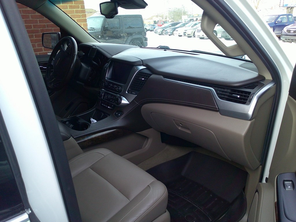 Chevrolet Tahoe 4WD 4dr LT 2016