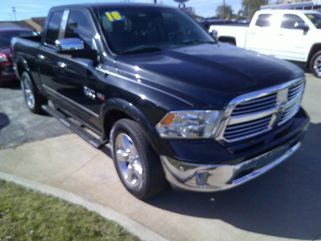 RAM 1500 Big Horn 4x4 Quad Cab 6'4" Box 2018 RAM 1500 Big Horn 4x4 Quad Cab 6'4" Box 2018