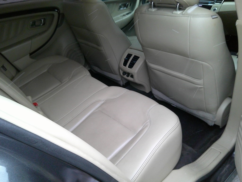 Ford Taurus Limited FWD 2018