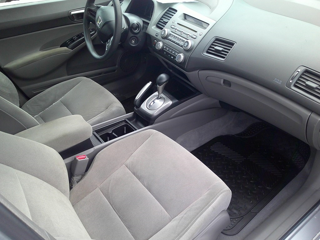 Honda Civic LX AT 2006