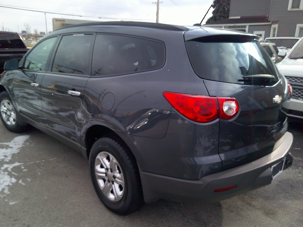 Chevrolet Traverse FWD 4dr LS 2012