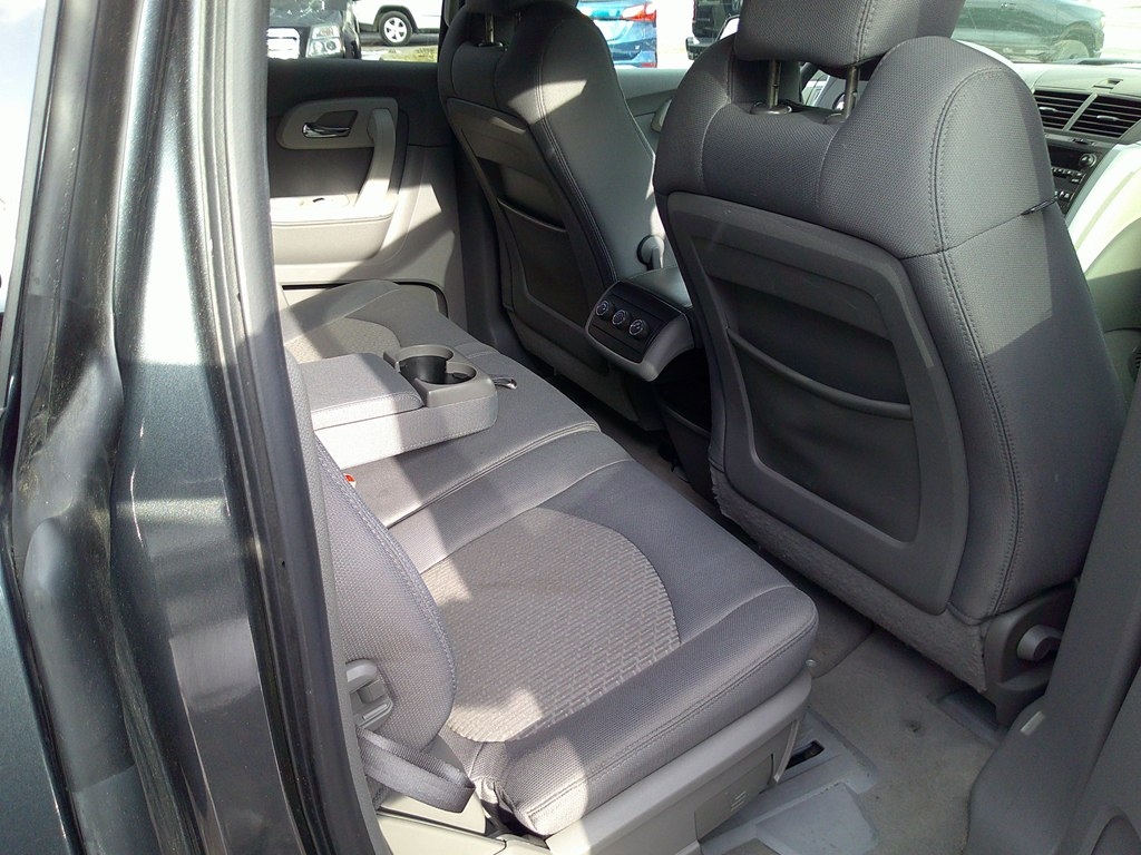 Chevrolet Traverse FWD 4dr LS 2012