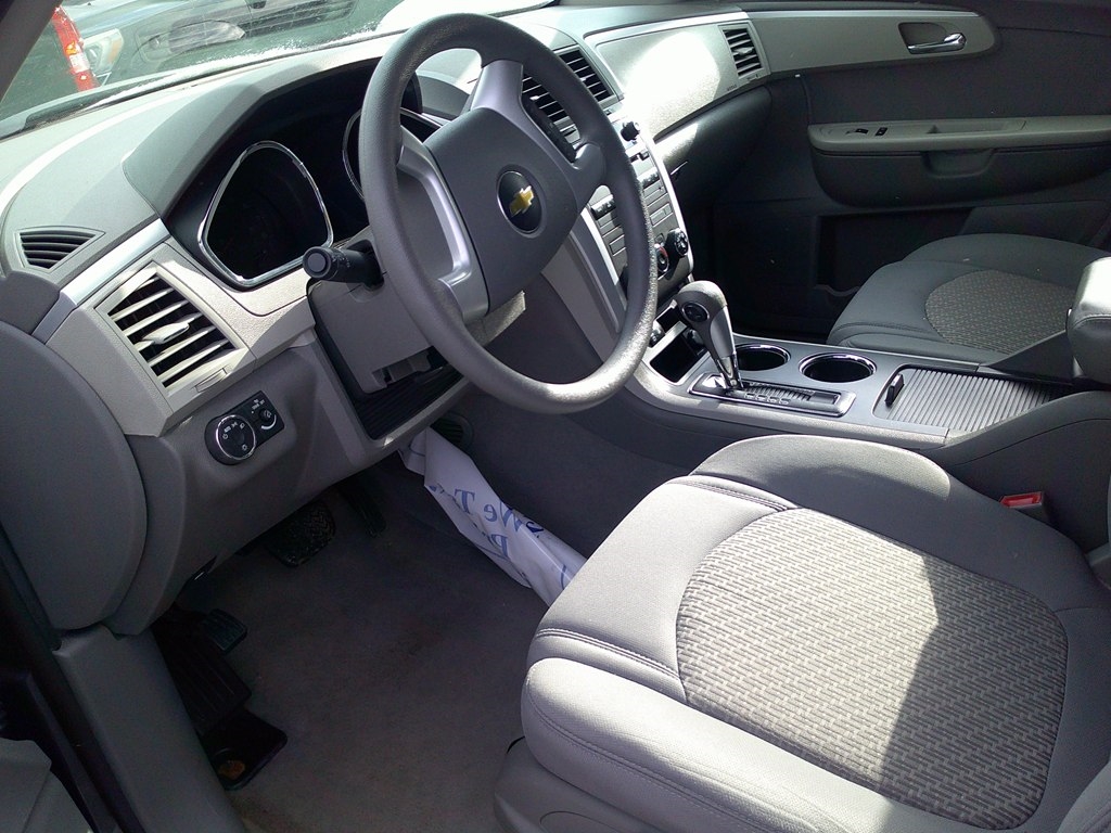 Chevrolet Traverse FWD 4dr LS 2012