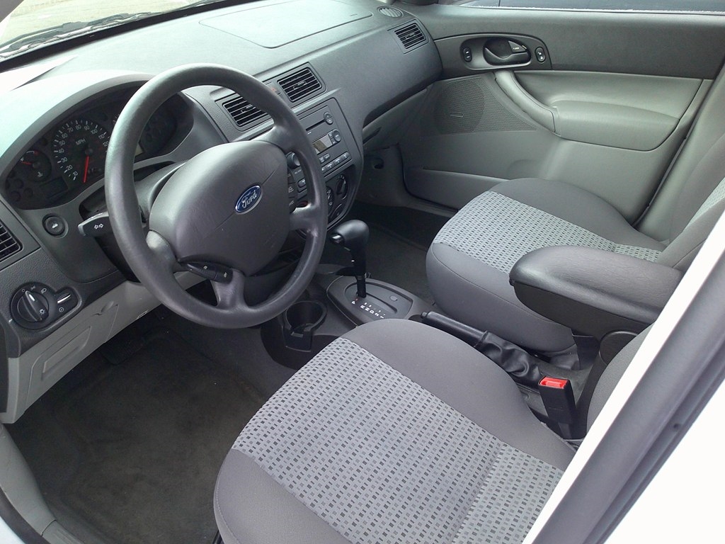 Ford Focus 4dr Sdn SES 2007