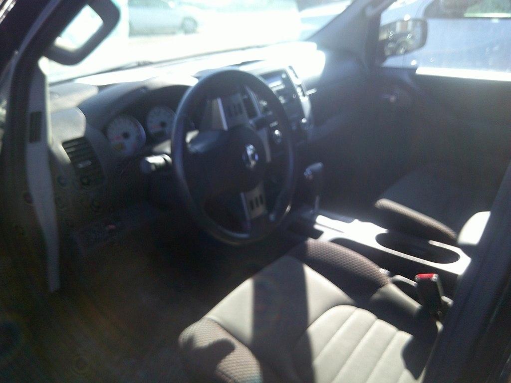 Nissan Frontier 4WD King Cab Auto PRO-4X 2012