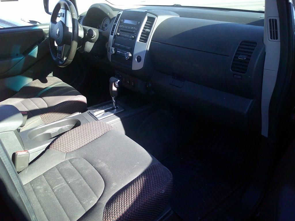 Nissan Frontier 4WD King Cab Auto PRO-4X 2012