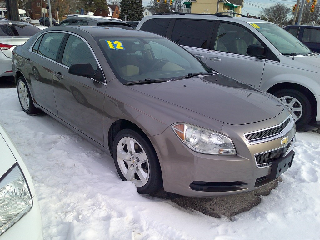 Chevrolet Malibu 4dr Sdn LS w/1LS 2012