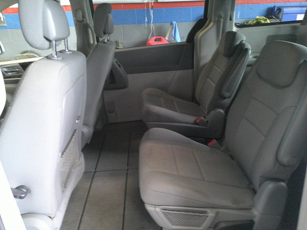 Chrysler Town & Country 4dr Wgn Touring 2010