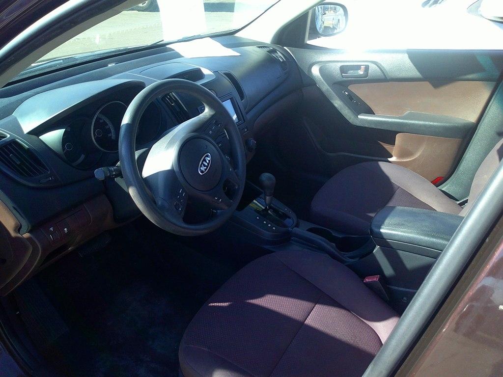 Kia Forte 4dr Sdn Auto EX 2010