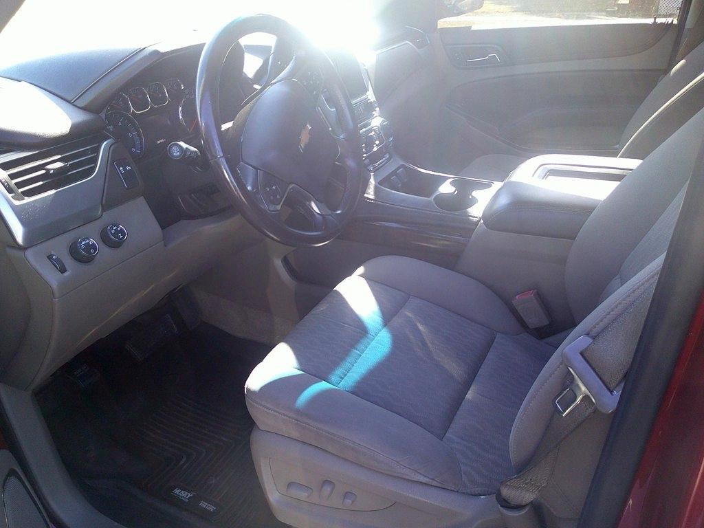 Chevrolet Suburban 4WD 4dr LS 2015