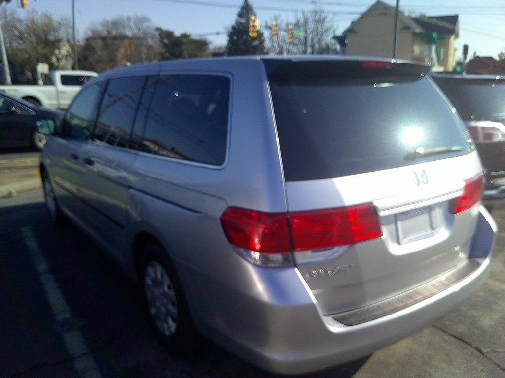 Honda Odyssey 5dr LX 2010