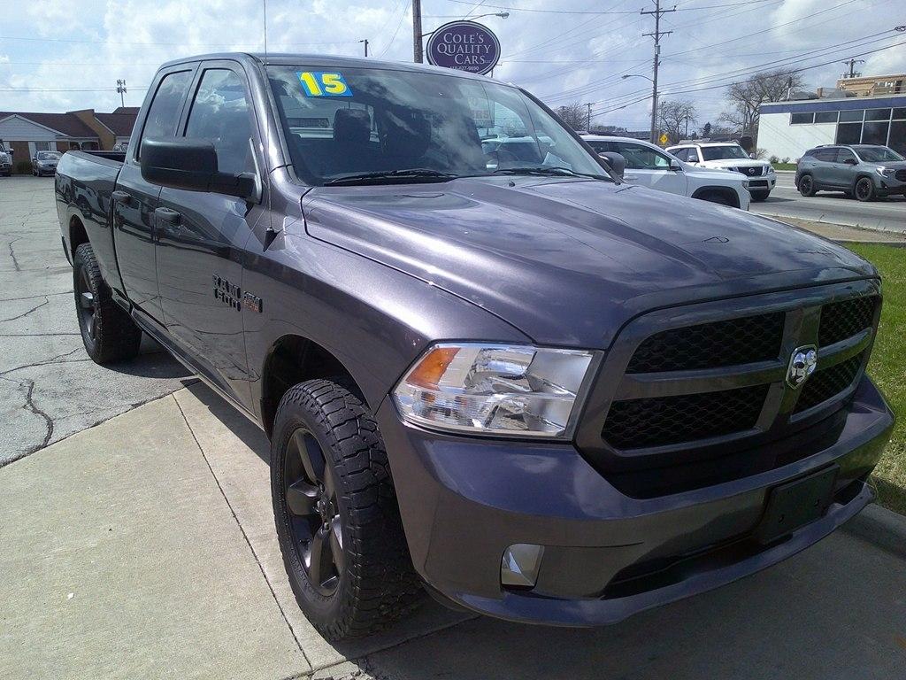 RAM 1500 4WD Quad Cab 140.5" Express 2015