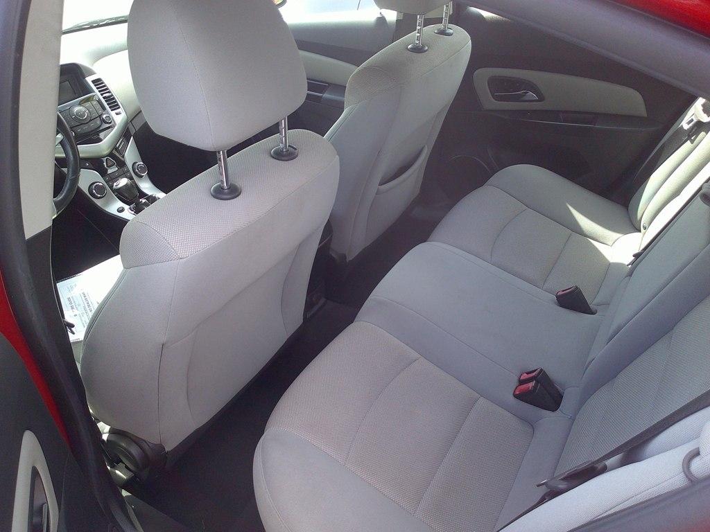 Chevrolet Cruze 4dr Sdn LT w/1LT 2012