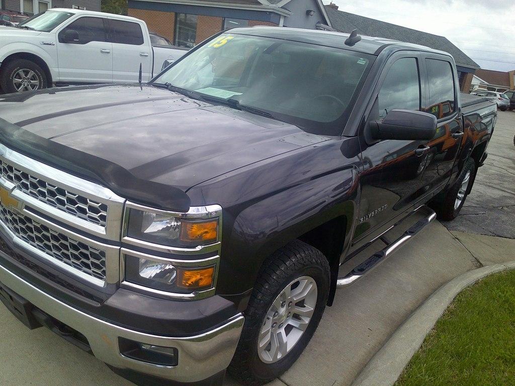 Chevrolet Silverado 1500 4WD Crew Cab 143.5" LT w/1LT 2015