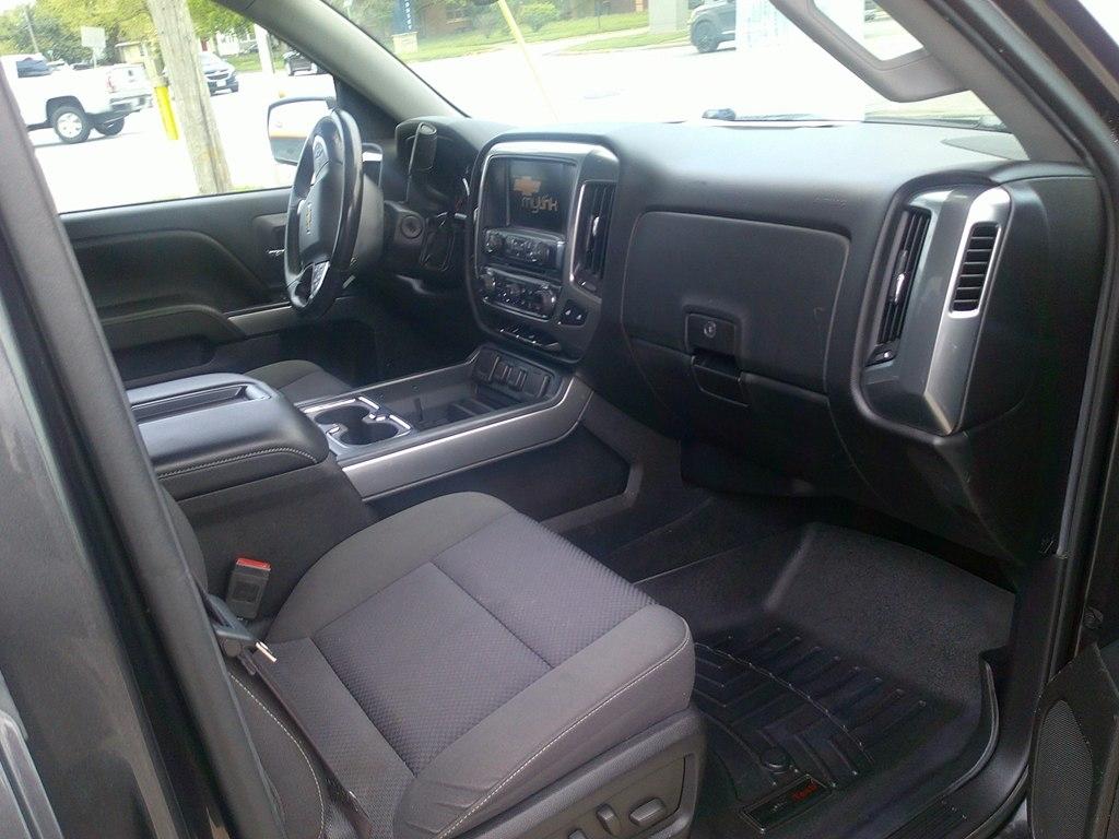 Chevrolet Silverado 1500 4WD Crew Cab 143.5" LT w/1LT 2015