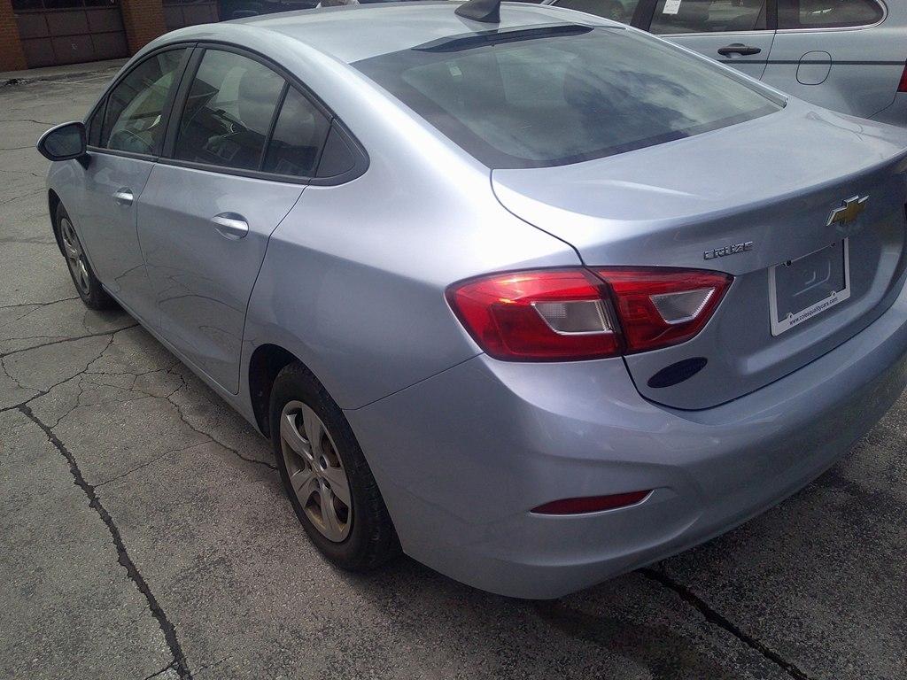 Chevrolet Cruze 4dr Sdn 1.4L LS w/1SB 2018