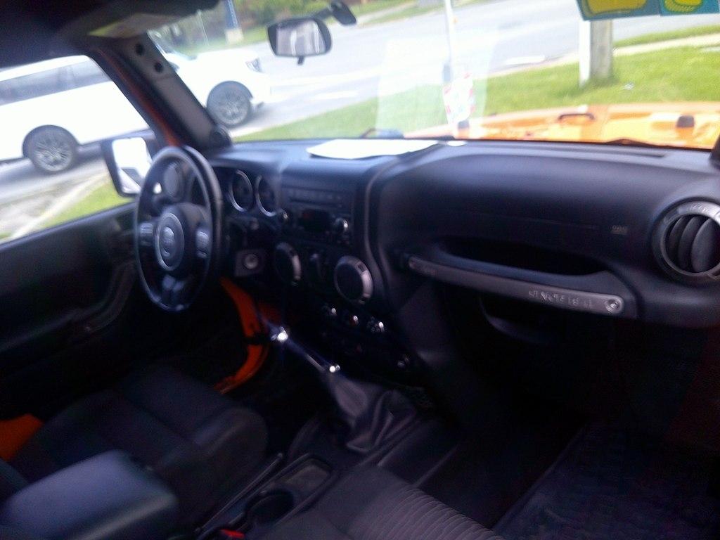 Jeep Wrangler 4WD 2dr Sport 2012