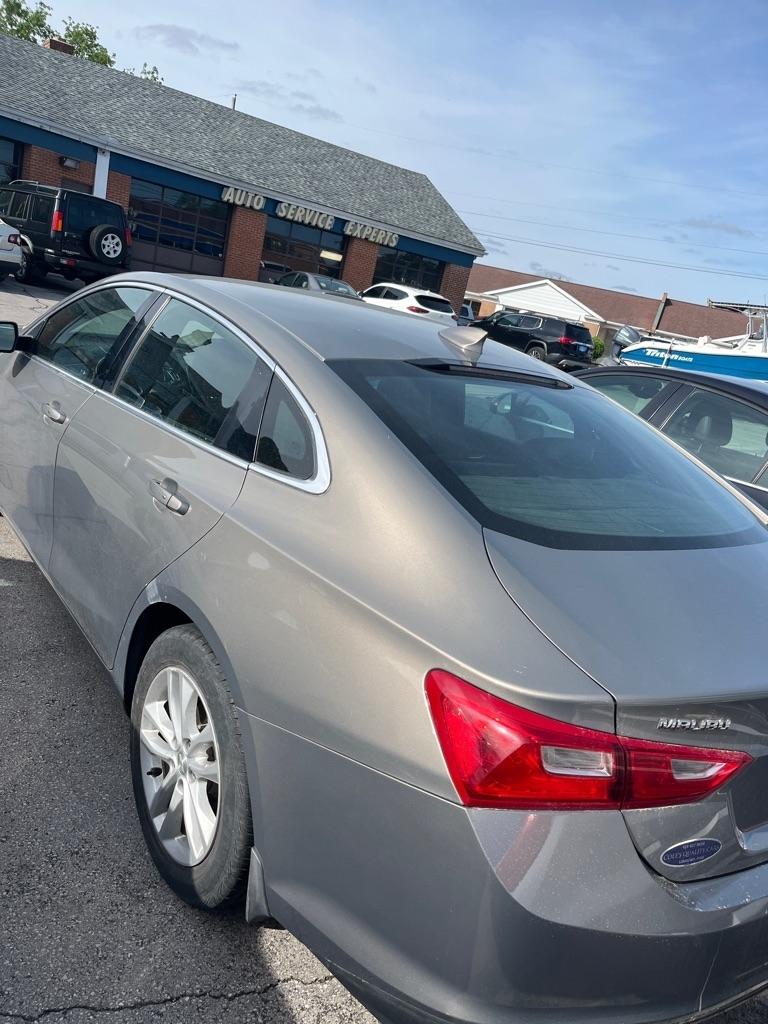 Chevrolet Malibu 4dr Sdn LT w/1LT 2017