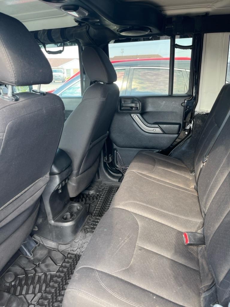 Jeep Wrangler Unlimited 4WD 4dr Sport 2014