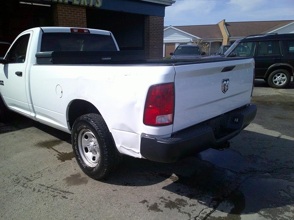 RAM 1500 2WD Reg Cab 140.5" Tradesman 2015
