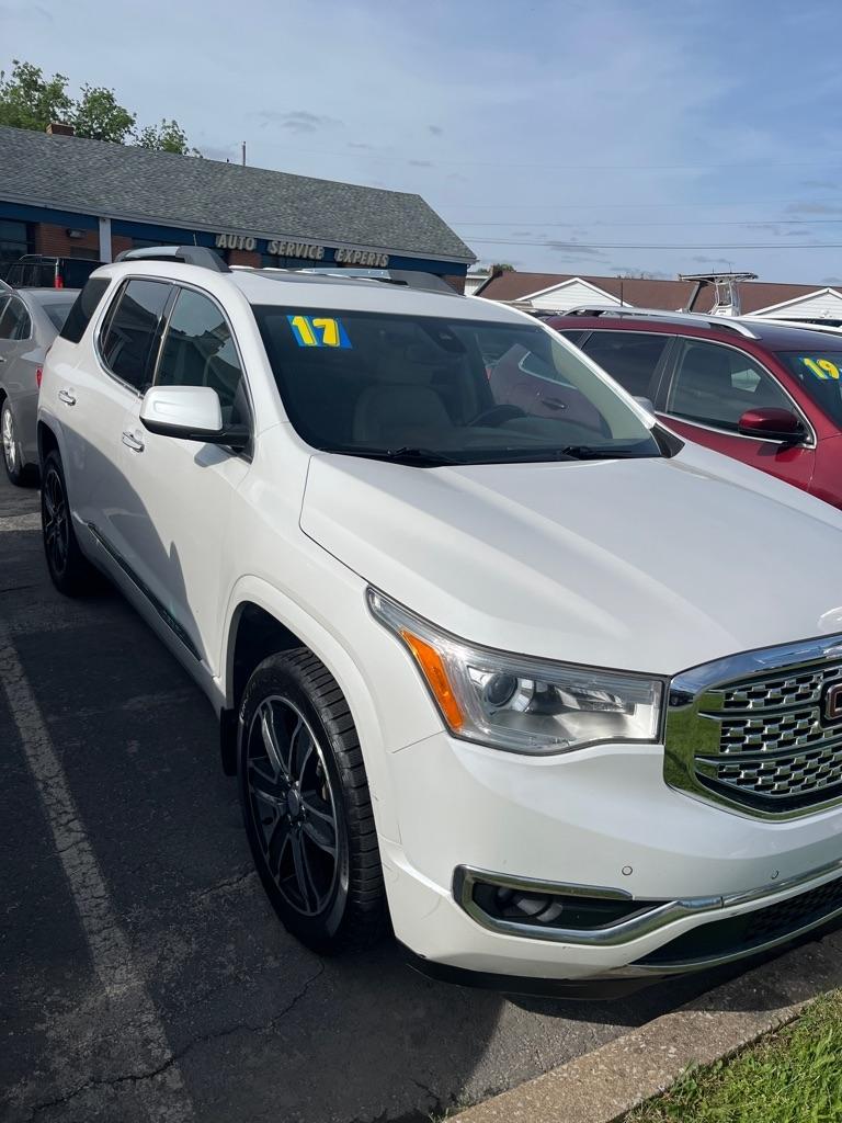 GMC Acadia  2017