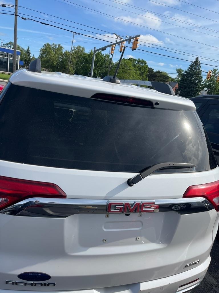 GMC Acadia  2017