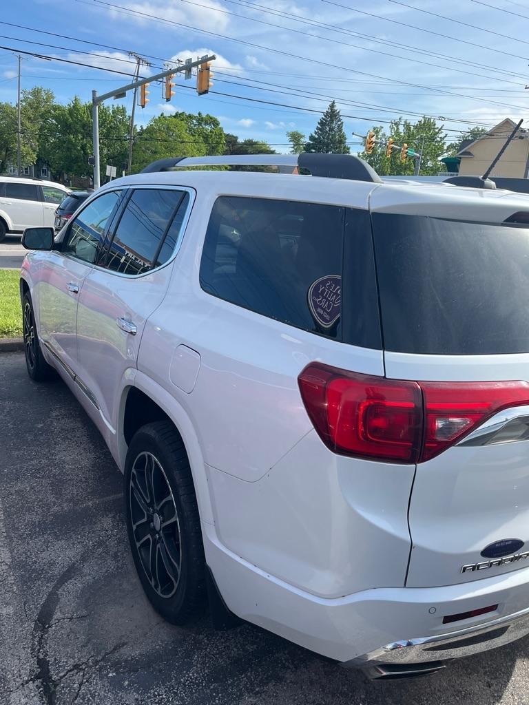 GMC Acadia  2017