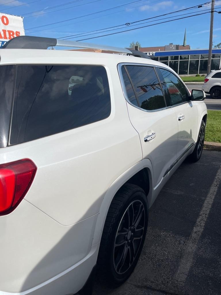 GMC Acadia  2017