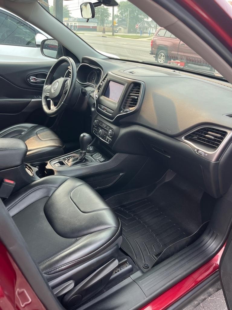 Jeep Cherokee Latitude Plus 4x4 2019