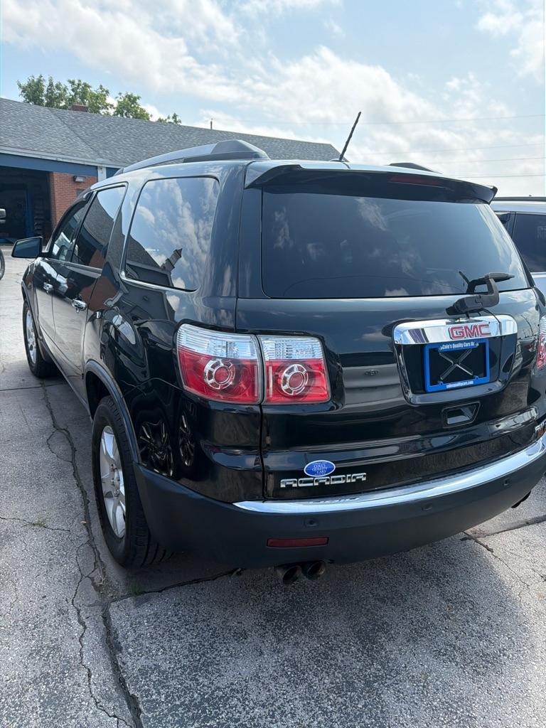 GMC Acadia AWD 4dr SLE 2011