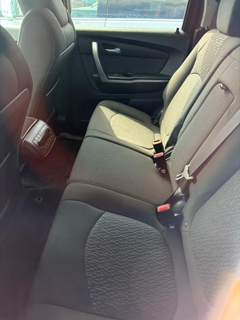 GMC Acadia AWD 4dr SLE 2011