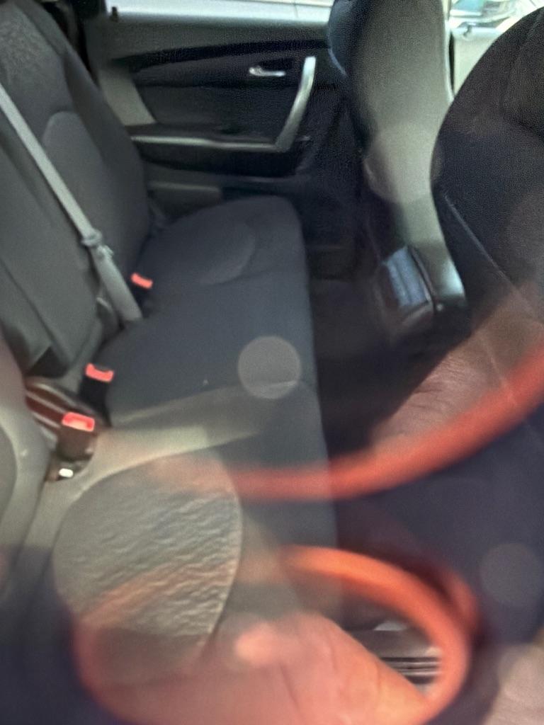 GMC Acadia AWD 4dr SLE 2011