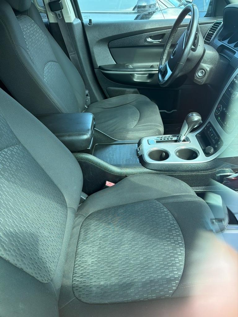 GMC Acadia AWD 4dr SLE 2011