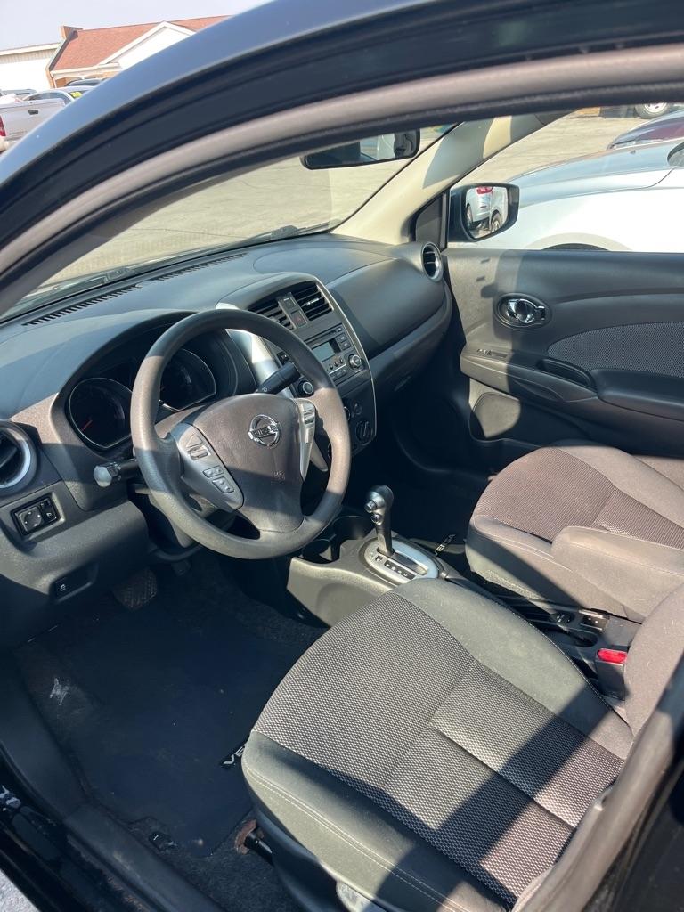 Nissan Versa 4dr Sdn CVT 1.6 S Plus 2016