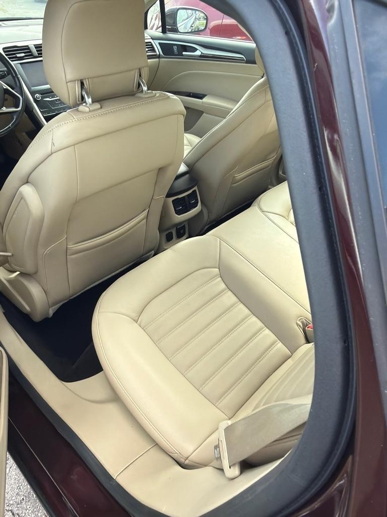 Ford Fusion 4dr Sdn SE Luxury 2013