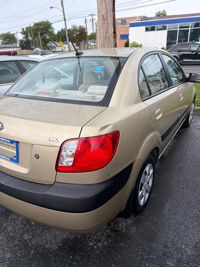 Kia Rio 4dr Sdn Auto LX 2009