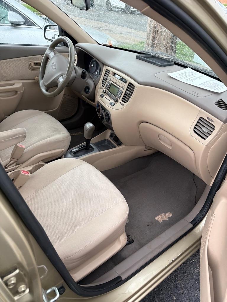Kia Rio 4dr Sdn Auto LX 2009