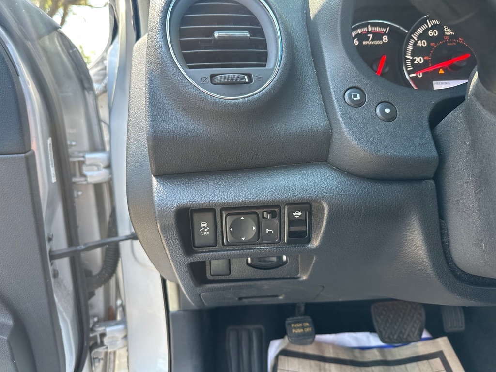 Nissan Maxima S 2013