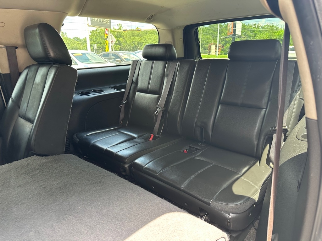 GMC Yukon XL SLT-1 1/2 Ton 2WD 2012