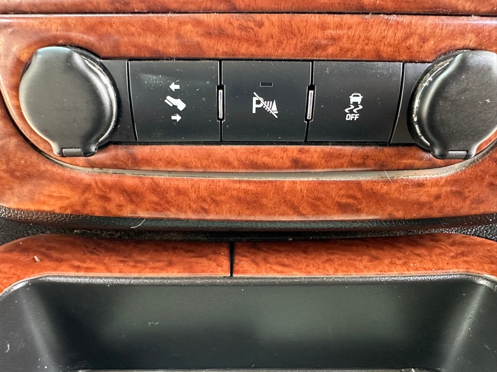 GMC Yukon XL SLT-1 1/2 Ton 2WD 2012