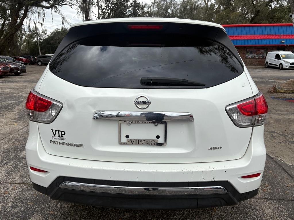 Nissan Pathfinder photo 4