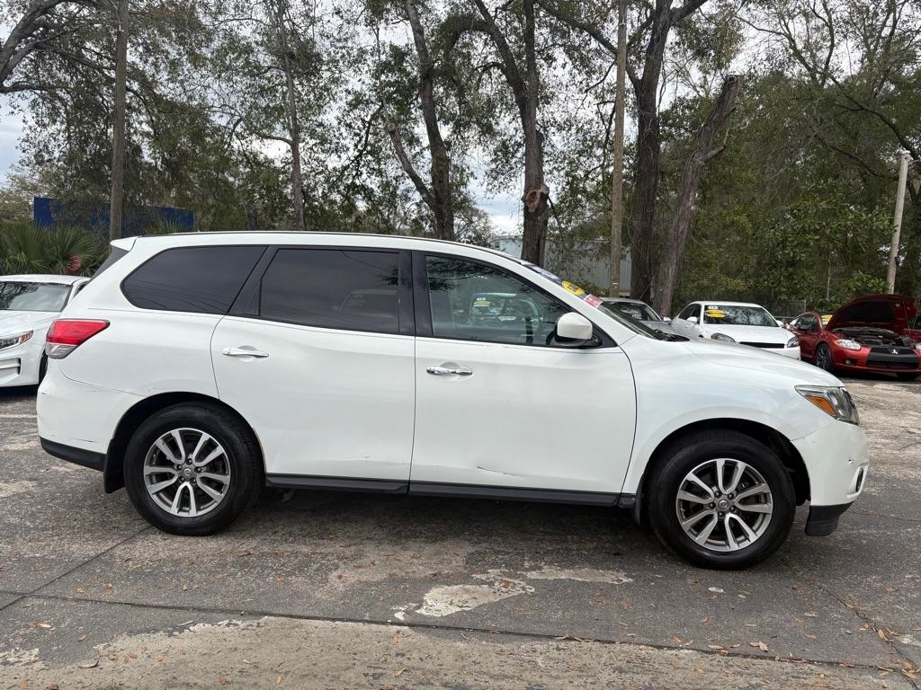 Nissan Pathfinder photo 6