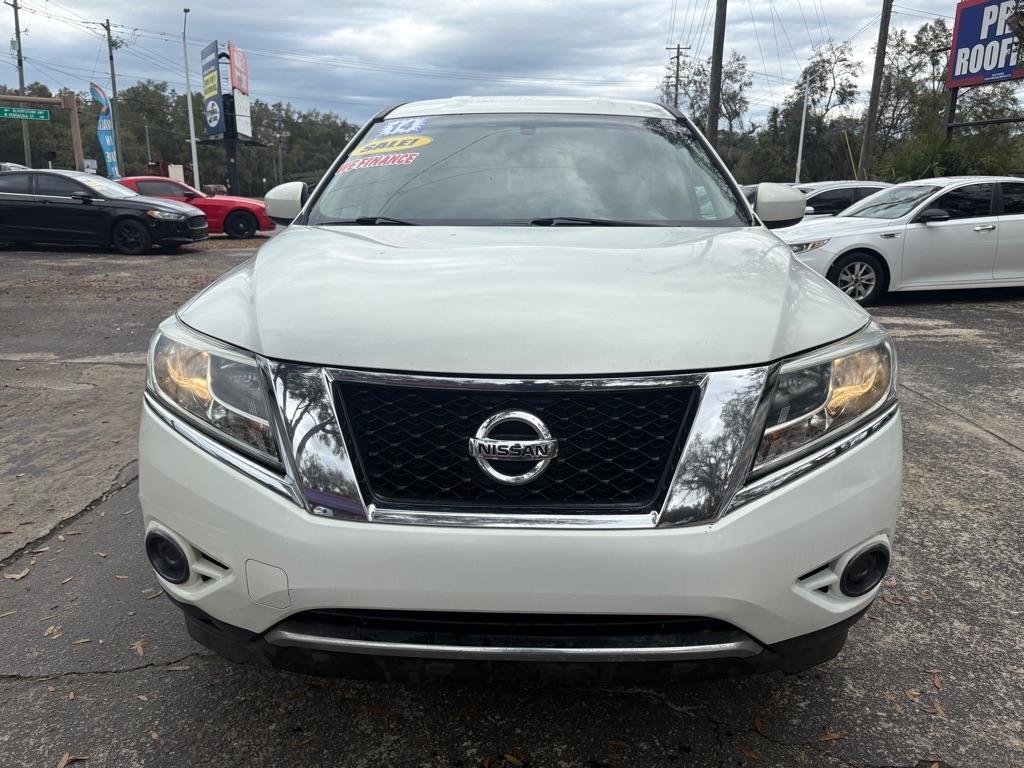 Nissan Pathfinder photo 8