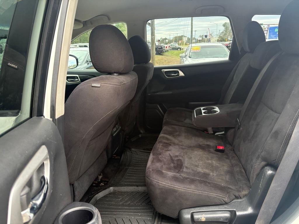 Nissan Pathfinder photo 12